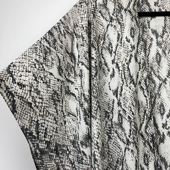 Maurices Women's Snake Skin Print Open Front Kimono Style Cover. One Size - Picture 2 of 9